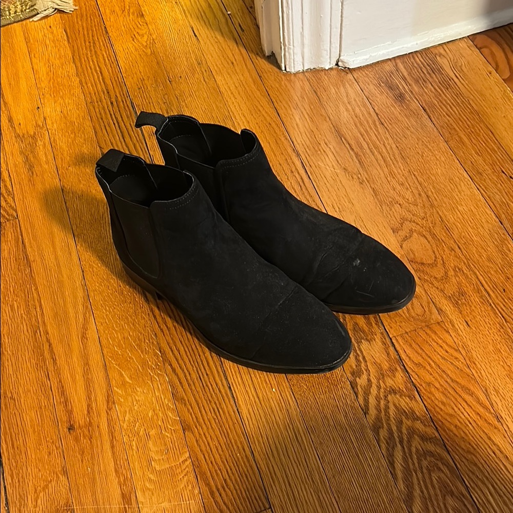 H&M Suede Chelsea Boots Men’s 8.5
